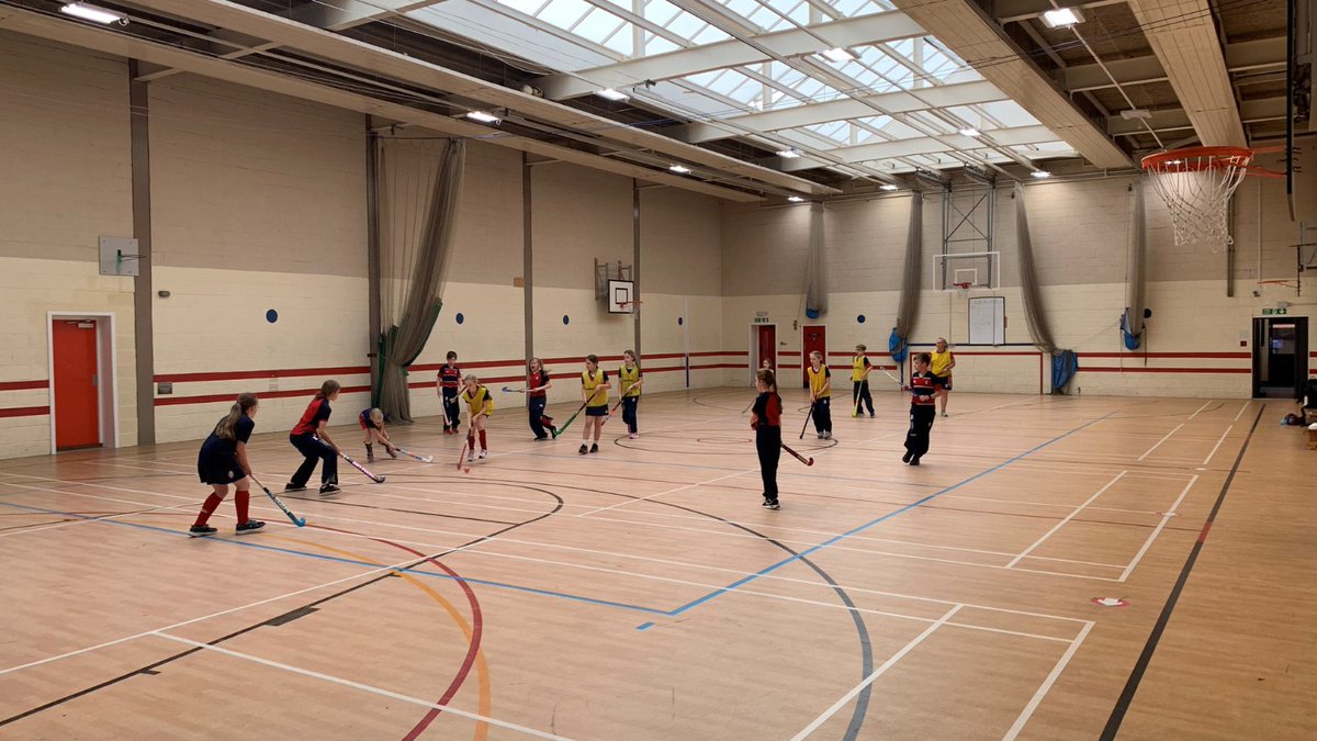 KingsStAlbans's tweet image. Early morning hockey club is proving very popular. It is wonderful to see so many pupils getting involved - a great way to start a Friday morning!

#ShapedByKings #WrapAroundCare