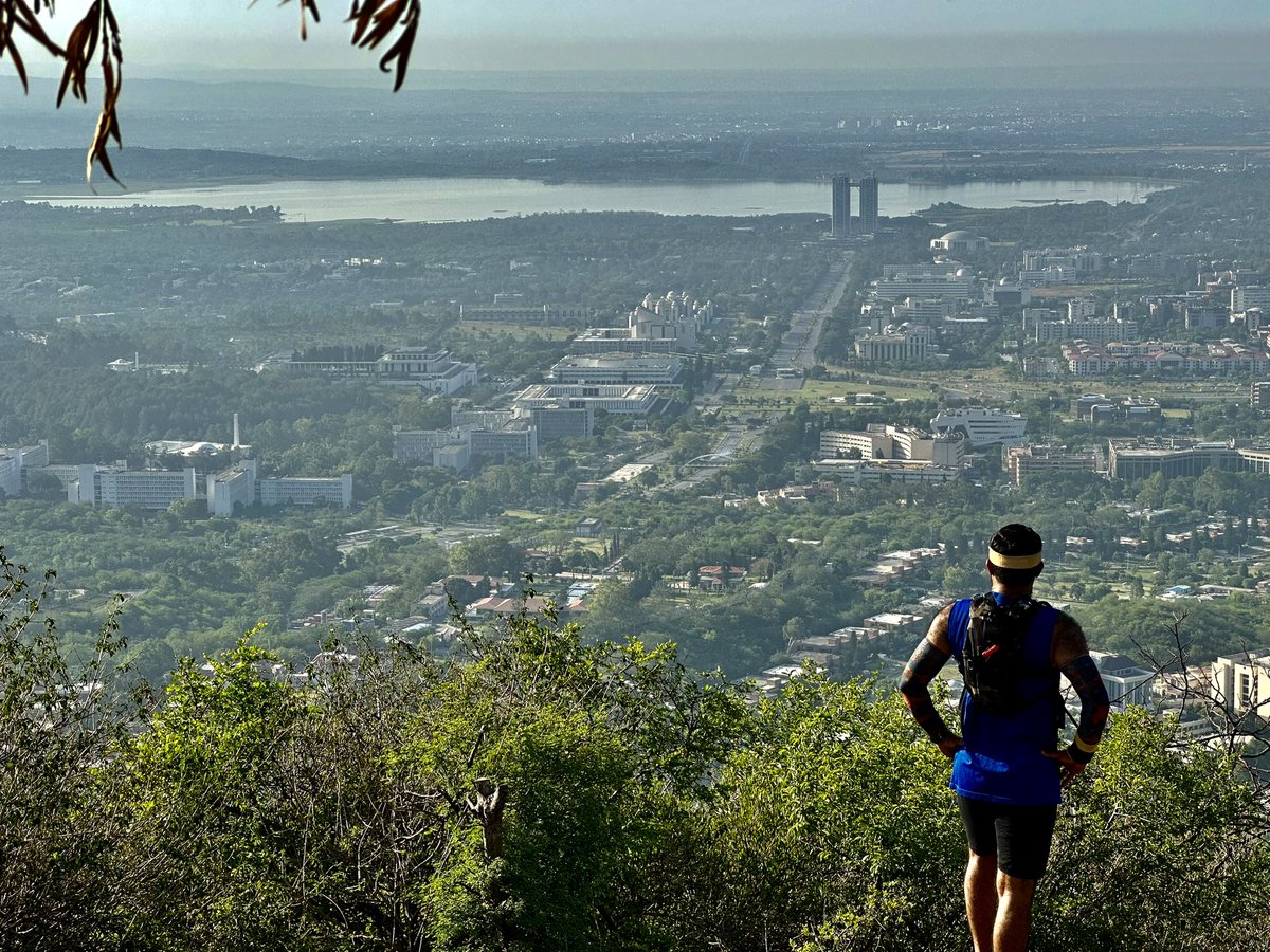 baqtheexplorer's tweet photo. Climb mountains, not so the world can see you, but so you can see the world.
#hiking #running #workout #outdoor #fitness #wellbeing #health https://t.co/pXzFb8HbJl