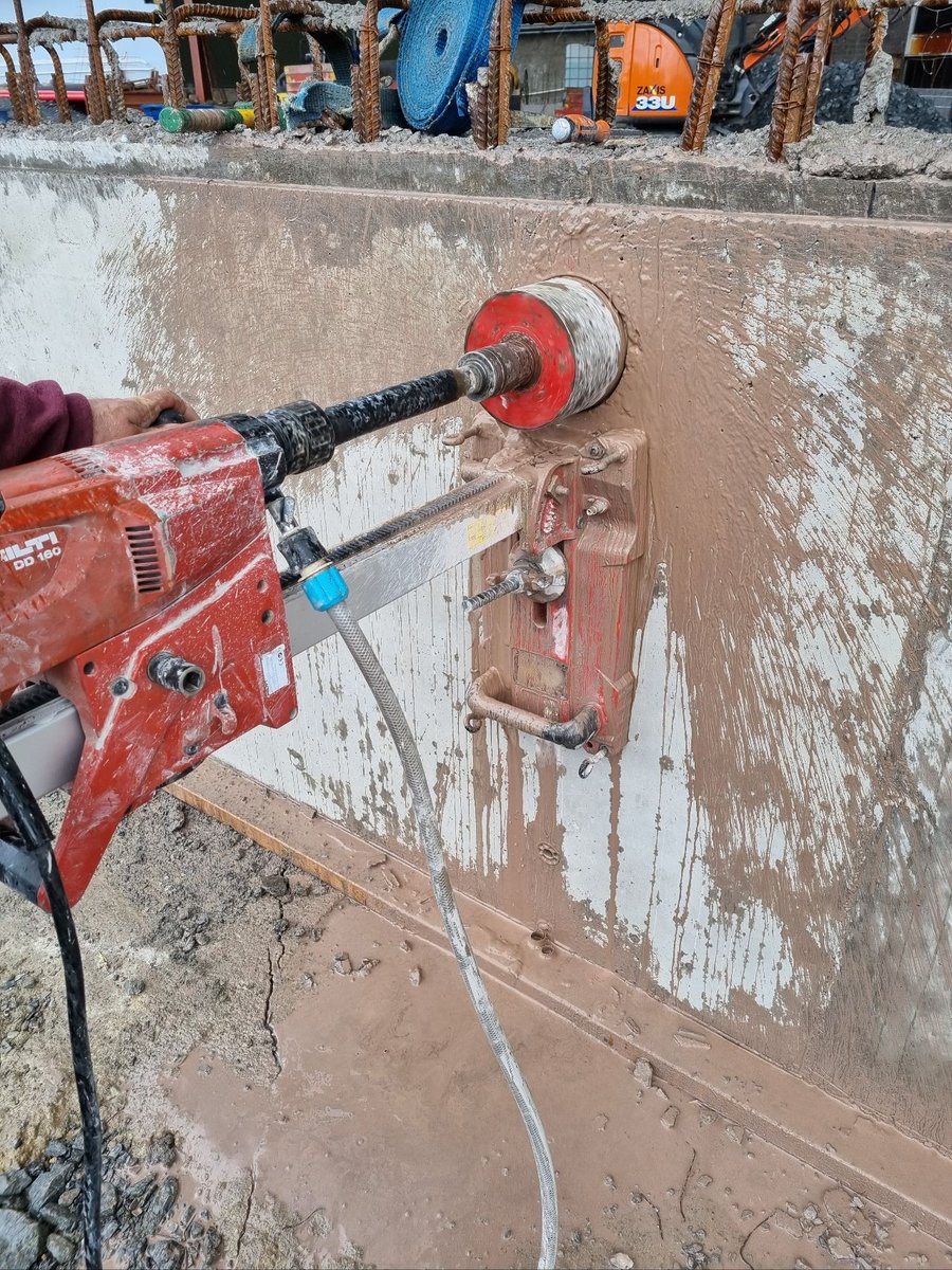 BYITOOL's tweet image. Diamond Core Bits
Diameter: Φ18mm-350mm
Designed for drilling hard concrete, hard brick, and other hard masonry.
Length: 450/500 or customized longer
1-1/4&quot; - UNC threaded arbor.
#DiamondTools #DiamondCoreBit #CoreBits #DiamondDrill #Diamondbits #WetDrilling #DryDrilling #Drill