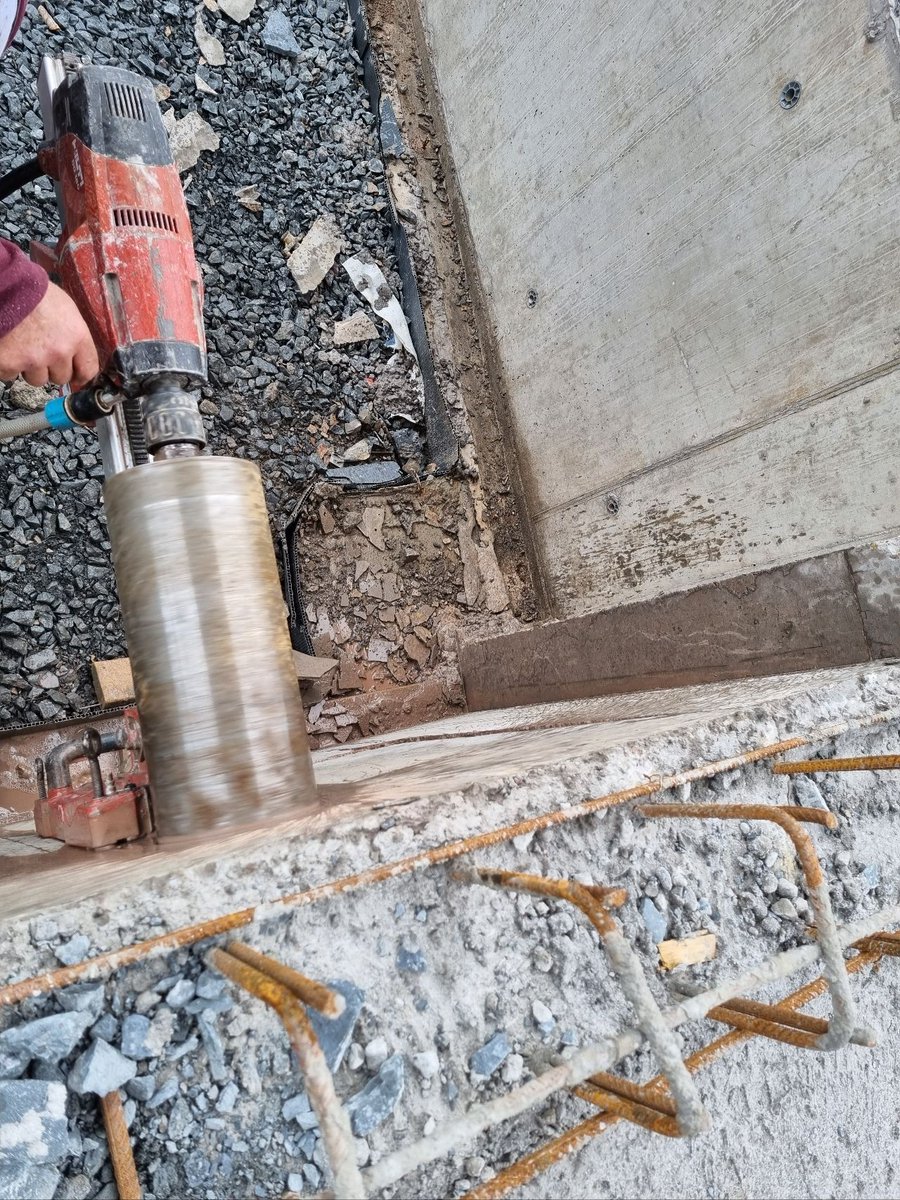 BYITOOL's tweet image. Diamond Core Bits
Diameter: Φ18mm-350mm
Designed for drilling hard concrete, hard brick, and other hard masonry.
Length: 450/500 or customized longer
1-1/4&quot; - UNC threaded arbor.
#DiamondTools #DiamondCoreBit #CoreBits #DiamondDrill #Diamondbits #WetDrilling #DryDrilling #Drill
