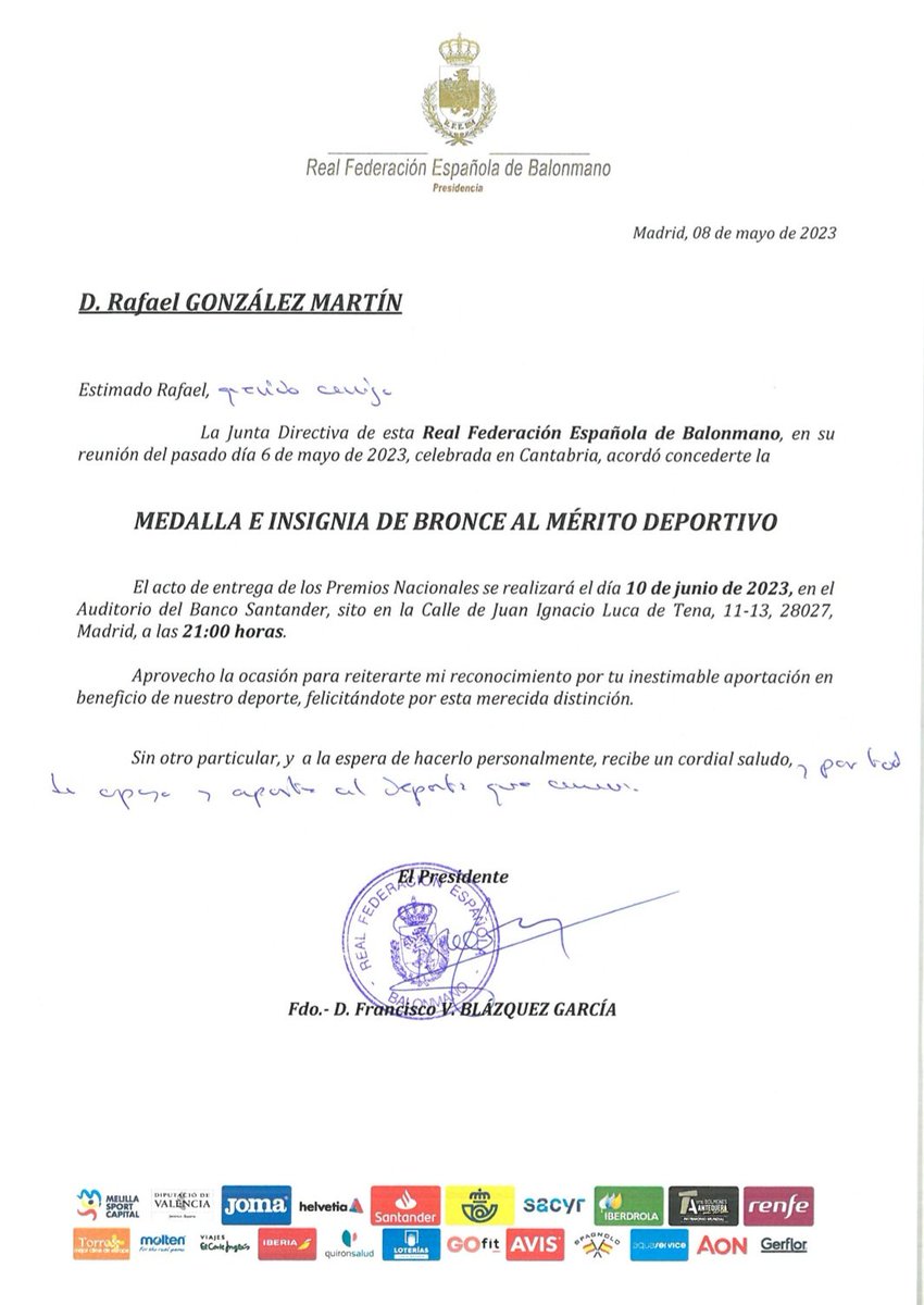 La Distinción de nuestro RAFA, merecidísima. Él sigue...
ZORIONAK, ENHORABUENA
<a href="/Askartza_bmano/">Askartza Eskubaloia</a>