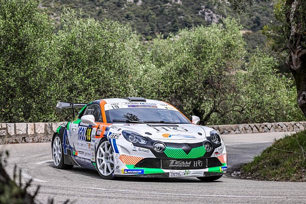 Au départ du 58ème Rallye Antibes Cote D'Azur, le Trophée ALPINE ELF Rallye continue à prendre de l'ampleur avec 1️⃣4️⃣ engagés dont le célèbre pilote cévenol Jean Francois Mourgues. 😘

📸 DPPI images