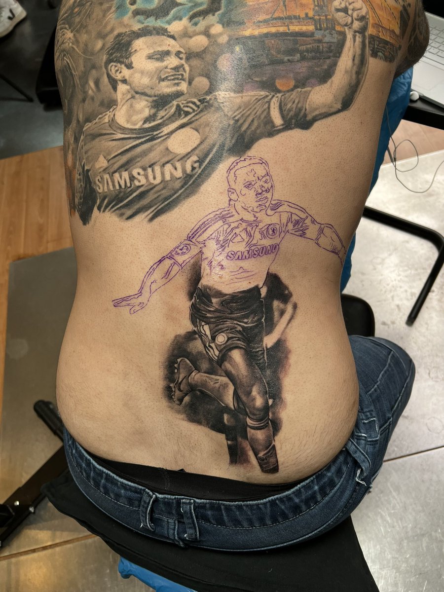 Alijeh's tweet photo. Didier Drogba @didierdrogba, an absolute legend of the game and a personal hero. So proud of this tattoo!
What a day it was 19th of May 2012.
#KTBFFH #CFC #DrogbaLegend https://t.co/9QUuSzNRsA