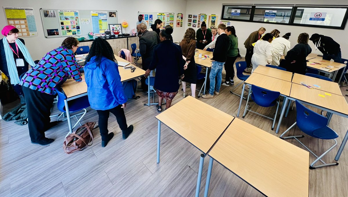 redefineED's tweet photo. ๐ฅ #adobeEDUcreative magic sparking @cloud_edโs #first session of Day1!
โจ #Educators from all around #Africa, to #connect, #collaborate, & build-on their #teachingandlearning tradecraft!
๐จ We built a #safe space to take #creativerisks! Next: @adobefresco #sketchnoting! https://t.co/BIwig9aFTN