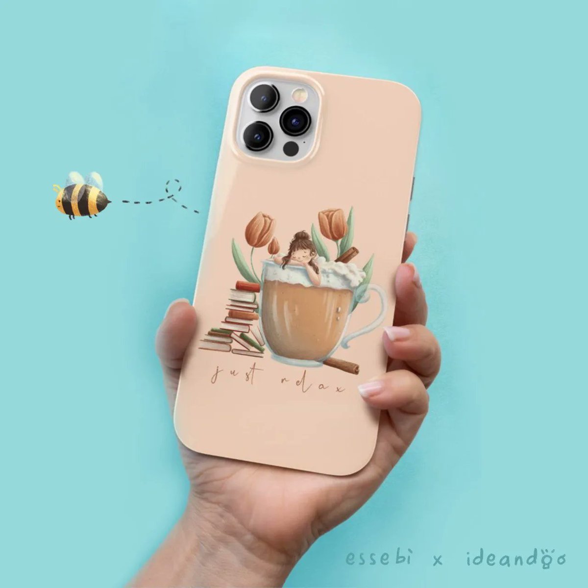 essebi_illus's tweet photo. I'm so happy to announce I've worked with Ideandoo for some phone covers and I'm delighted to see my illustrations there 💛

ESSEBI15 
for a 15% discount ✨

I'd love to hear your opinion about them 🥺
https://t.co/ceBmyscI38 https://t.co/Ts3lfZ1Zxe