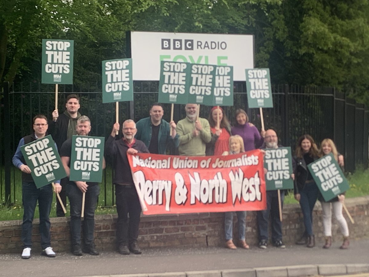 NUJofficial's tweet photo. Journalists out today on the Radio Foyle picket. #NUJBBCStrike #SaveBBCRadioFoyle https://t.co/ONdpNIZs4d
