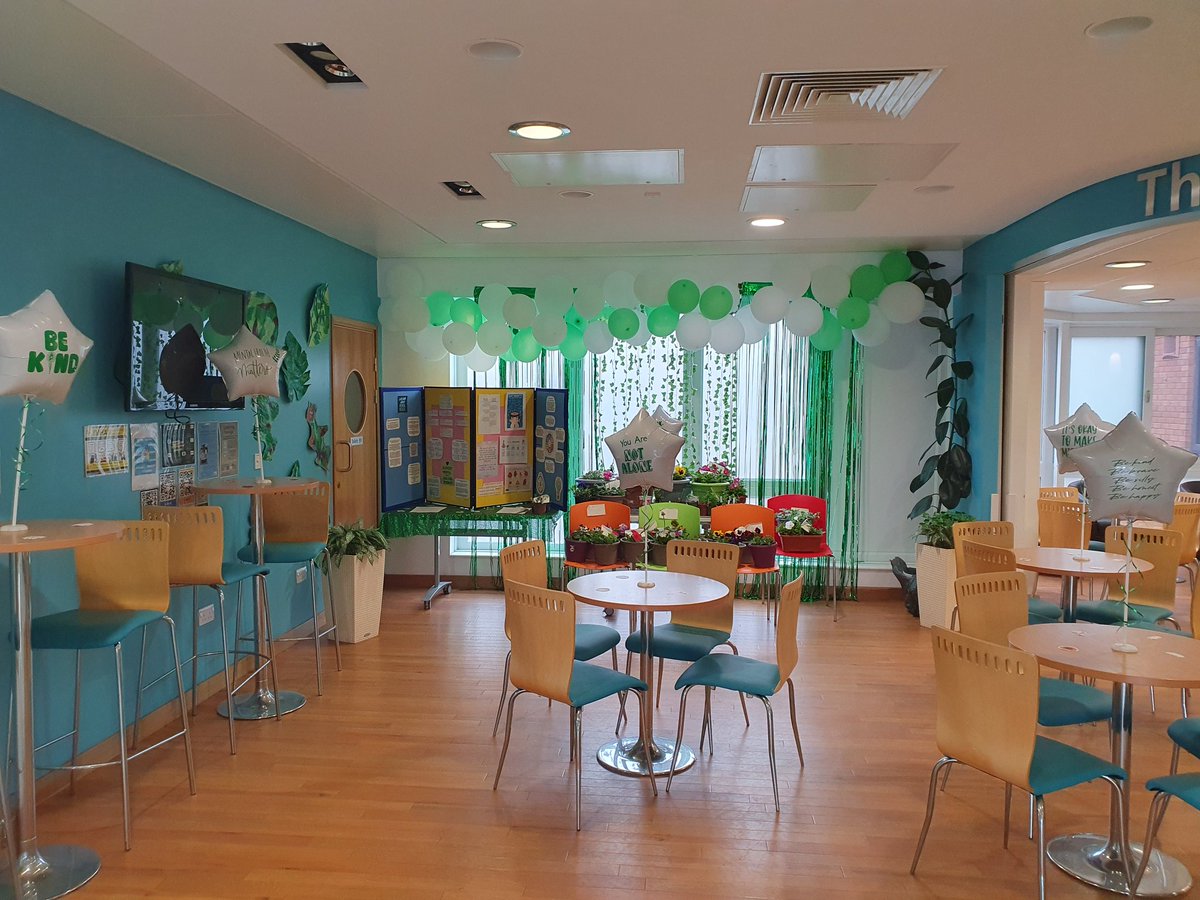 LaurenCol2412 tweet media