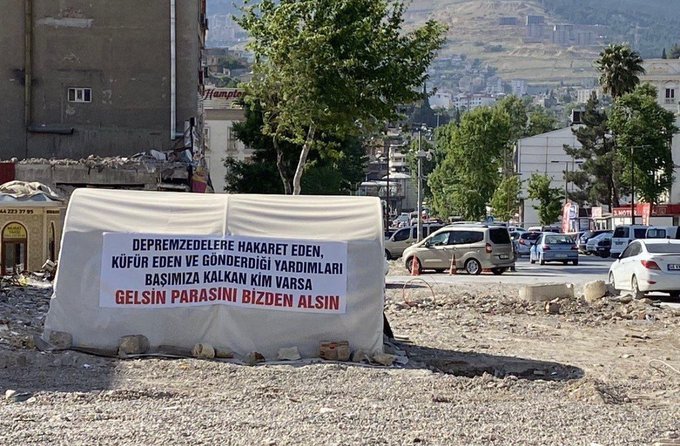 Çadırda yaşayan vatan dedi Villada yaşayan soğan dedi