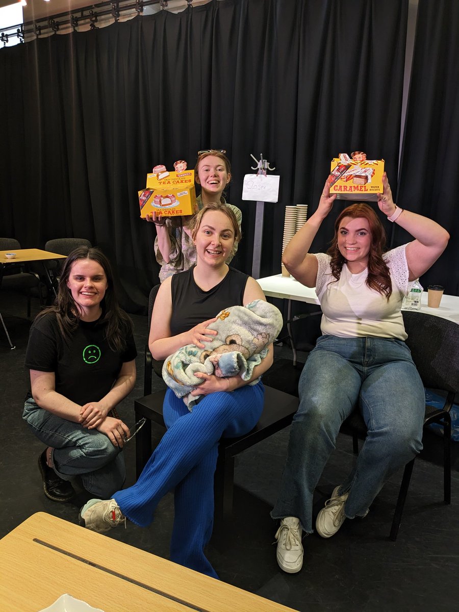 OneThreadScot's tweet image. Say hello to our gorgeous cast 😍

Tonight is the night we present our work to an audience. Months of writing, planning and experimenting all comes together later today.

@NewCLanArts