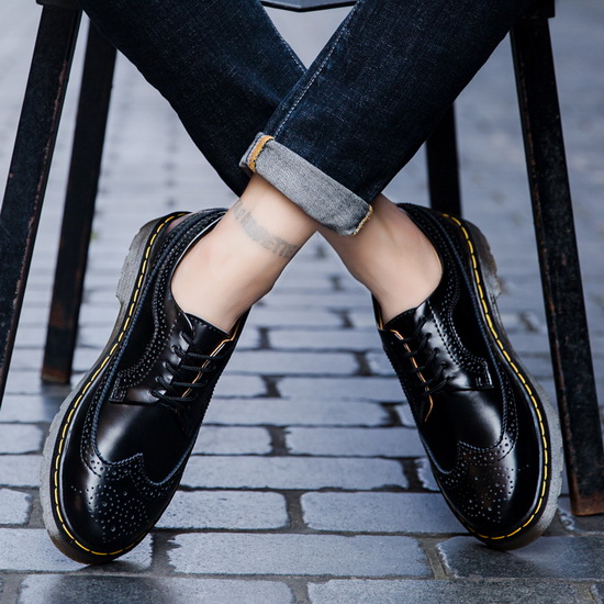 ANSARIDrYo35387's tweet photo. These shoes can accompany you on long journeys and go to many places!They are also stylish and attractive with unique designs that make them perfect for all occasions. https://t.co/W4Xhu1Vx2I