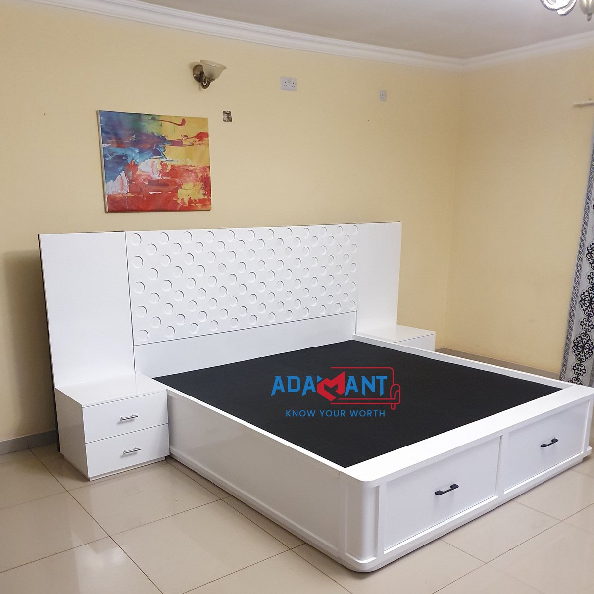 🔥Beds🔥
Been a minute hey, but we are still in business, check out this previous Bed projects and give us that order 😉. 

King K785,000
Queen K725,000
Double K715,000

Call/WhatsApp  0997796818 or 0888316353 

Adamant|Know Your Worth 🇲🇼.