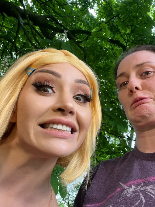 THIS IS MY HAPPY FACE @KyokyoCosplays !!! https://t.co/MJsySSRRGK<a class="tags" target="_blank" title="On Twitter" href="/?out=eyJ0eXAiOiJKV1QiLCJhbGciOiJIUzUxMiJ9.eyJpYXQiOjE3MjA3MjgzNTgsImlzcyI6InR3cG9ybnN0YXJzLmNvbSIsIm5iZiI6MTcyMDcyODM1OCwiZXhwIjoxNzUyMjY0MzU4LCJyZWRpcmVjdF91cmwiOiJodHRwczovL3R3aXR0ZXIuY29tL0t5b2t5b0Nvc3BsYXlzIn0.FXwS8lYYIEXny1dYYvva2I4yIY0oDiEgDgqB3thNdsbf0dq19rlY6GL6wAipwItRVd_IErtBZ586ZG1QV4wfnA">@KyokyoCosplays</a>