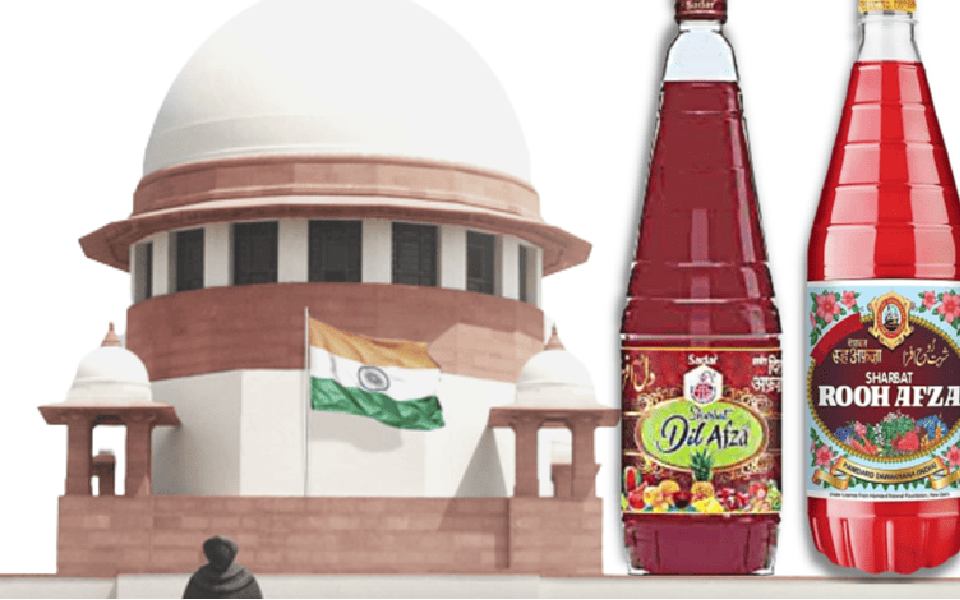 RoznamaRSahara's tweet image. SaharaAalami: دہلی:سپریم کورٹ نے ہمدرد کی عرضی پر کی سماعت، "شربت روح افزا" کے مقابل شربت دل افزا" کی تیاری اور فروخت پر روک لگانے کا دیاحکم، دل افزا بنانے والی کمپنی کی عدالت نے عرضی مسترد کی۔۔۔
#humdard #roohafza #dilafza #humdarddawakhana #SupremeCour…