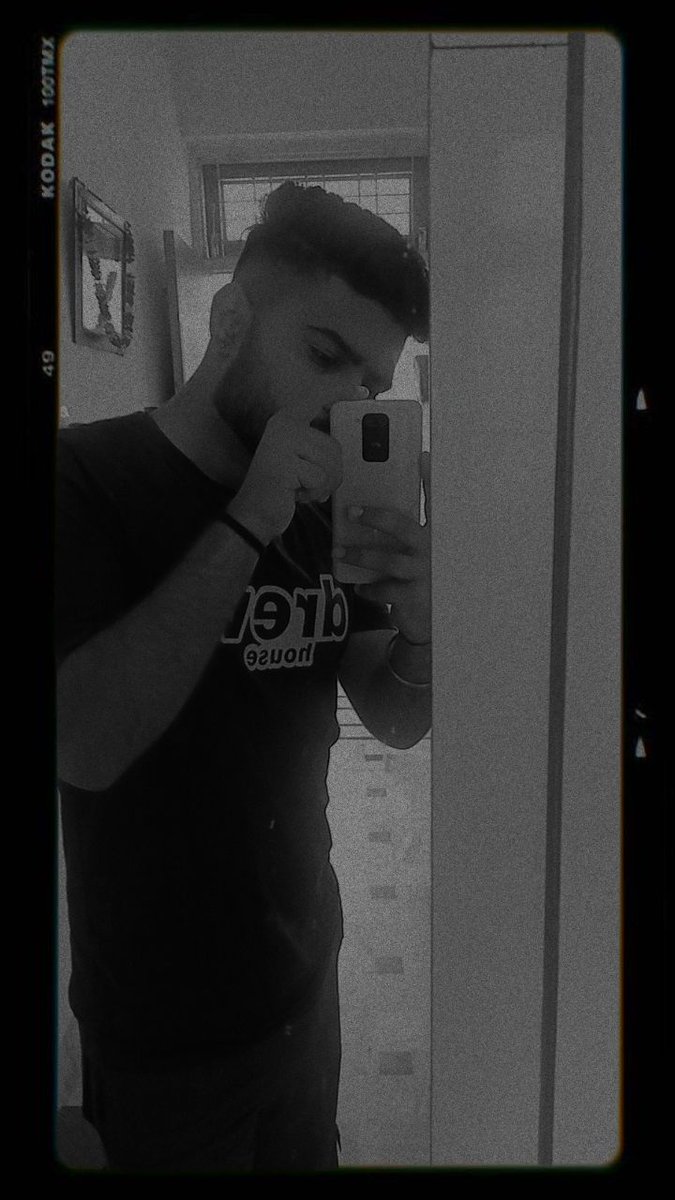 sameermunjal7's tweet photo. #onlyfans #Trending #MirrorMirror #Clicks https://t.co/TLTIkeY5RN
