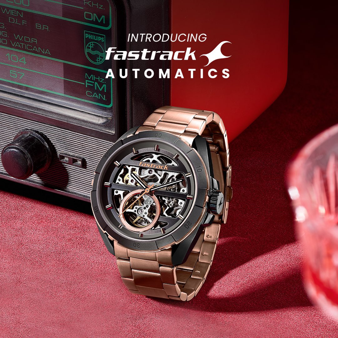 Fastrack's tweet photo. One watch to rule them all 🙌
Check out https://t.co/oEmD7qMVpv to Shop Now on Myntra or visit your nearest Fastrack stores now!
#Fastrack #FastrackWorld #FastrackAutomatics #Classick! https://t.co/686P7eNQ5o