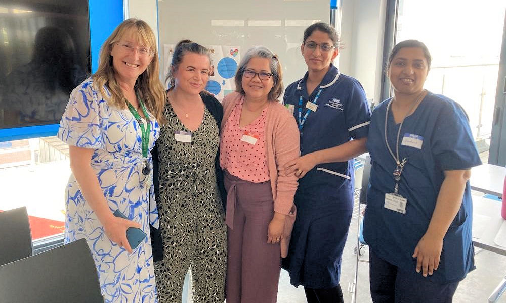 OUHospitals's tweet photo. The second day of the I-Care Leadership Program saw more of our @OUH_Nursing leaders showcasing their improvement projects. Among those listening and encouraging - @Prof_JonMont, Eileen Walsh, @AnnySykes7 and @NurseFlo4 https://t.co/ZLBgUsWQSx