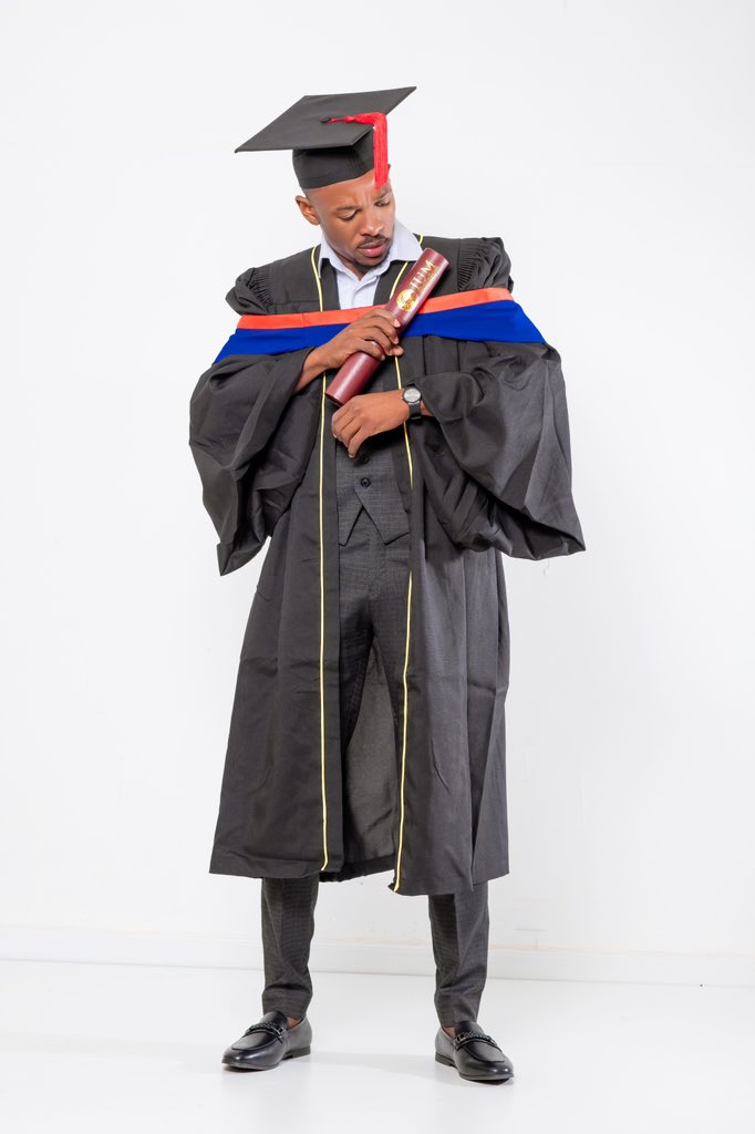 Top_Cheri's tweet photo. Congratulations to my Nghelo @manxebe … ❤️❤️🙏🏾 https://t.co/AQNVREOaxg