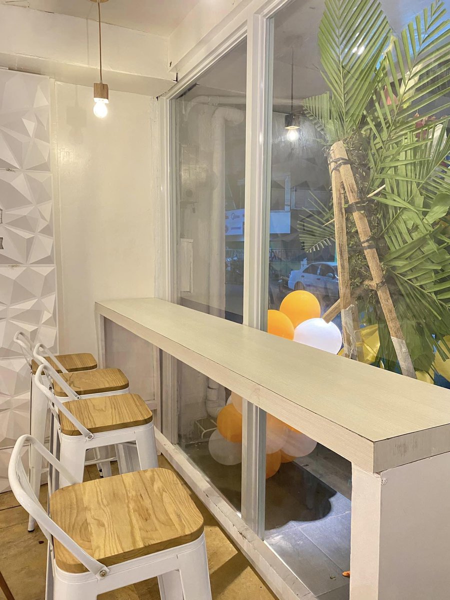 CdoLifestyle's tweet photo. ☕️ New cafe alert‼️

Check out this newly-opened Moonlove Cafe located at Pabayo-Gomez Street. 

➡️ They offer 5% discount on your orders ‼️

📲 Call / message them at 09359351900 for pick up/reservation.

#Moonlovecafe #CDOcafe #CDOeats #CDOLifestyle https://t.co/oOSEnRBSf0
