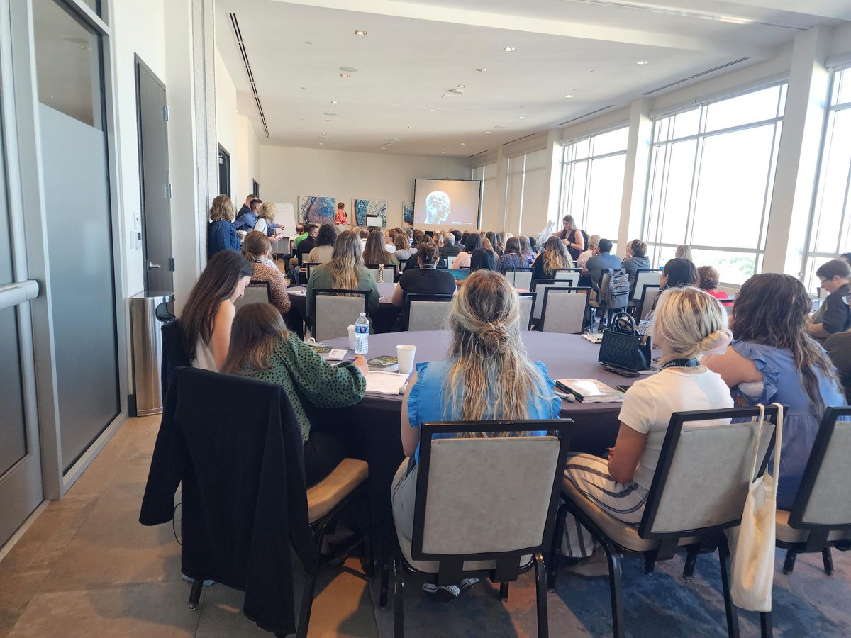 GetRedux's tweet photo. 🧠🚀 Excited to join #AudExperts Neuroscience Bootcamp! The performance of your hearing aids shapes your brain's input &amp; comprehension. Redux explores the captivating connection between healthy hearing &amp; optimal brain function. #HearingAids #BrainPower https://t.co/aiSJ59WCni