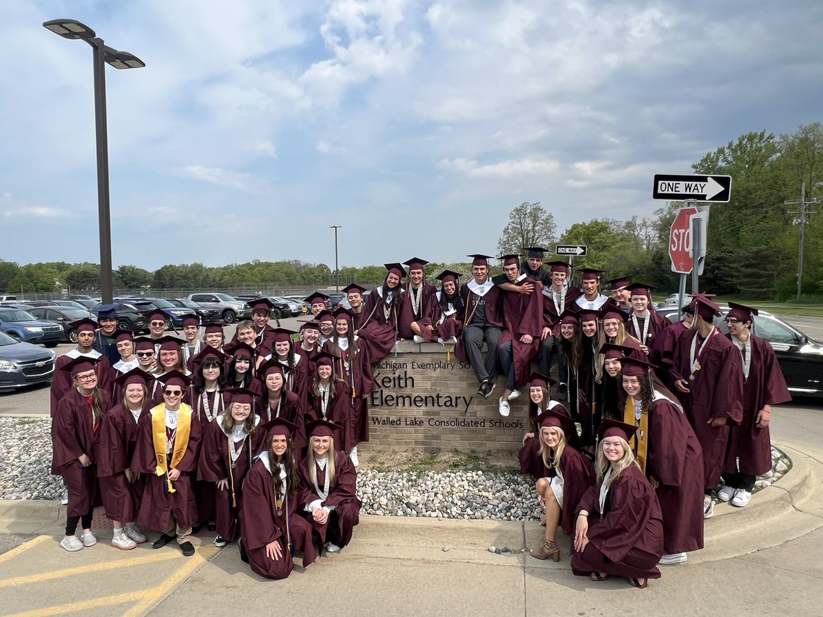 AndyGignac's tweet image. The fun continues! Thank you @KeithElementary! Look at all these former Dragons! @WalledLkSchools