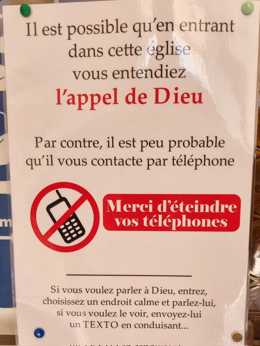 widric's tweet photo. Le service #Com' a de l'#humour et sait cibler son message 
#dieu #église #messe #drôle #universel #catho https://t.co/gFOpNzmVkm