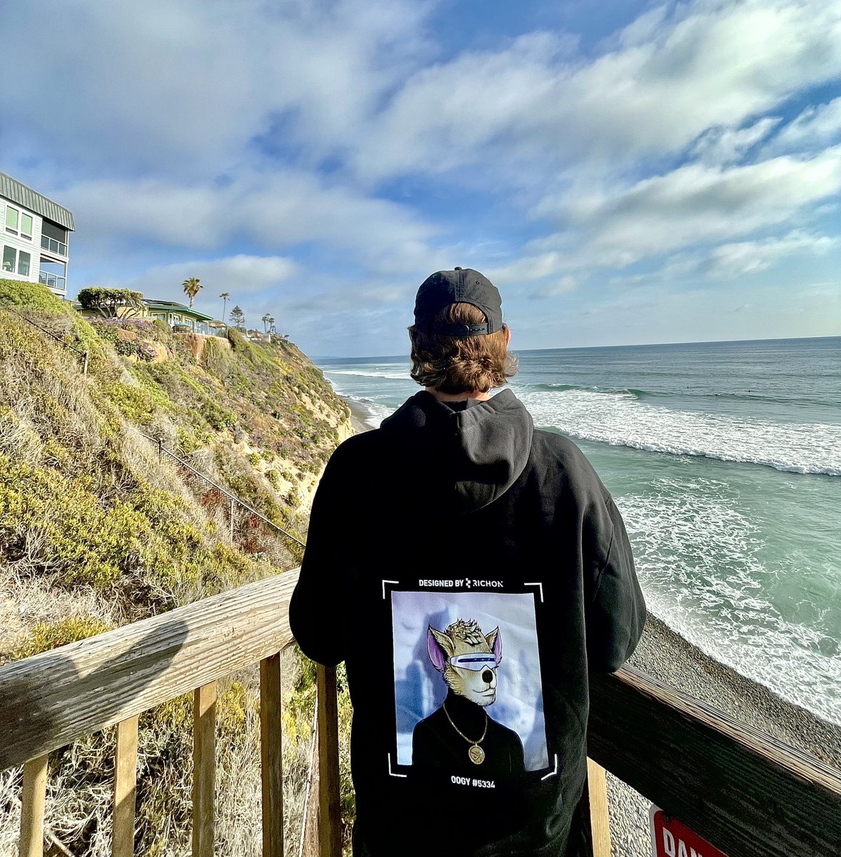 GM - Happy Friday 🫡

My favorite day of the week, the whole world is slowing down preparing for the weekend while I continue to charge full force. Best time to make progress 🤝

S/o <a href="/Richon_io/">Richon</a> for the new fit 🌶️