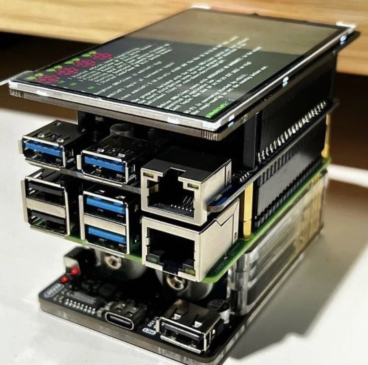 This Raspberry Pi 4 is the perfect setup!😍

@lalcaraz

Click the link in our bio!!!

#Vilros #RaspberryPi4 #TechEnthusiast #DIYProjects #EmbeddedSystems #CodingCommunity #MakerLife #TechGadgets #RaspberryPiProjects #Innovation