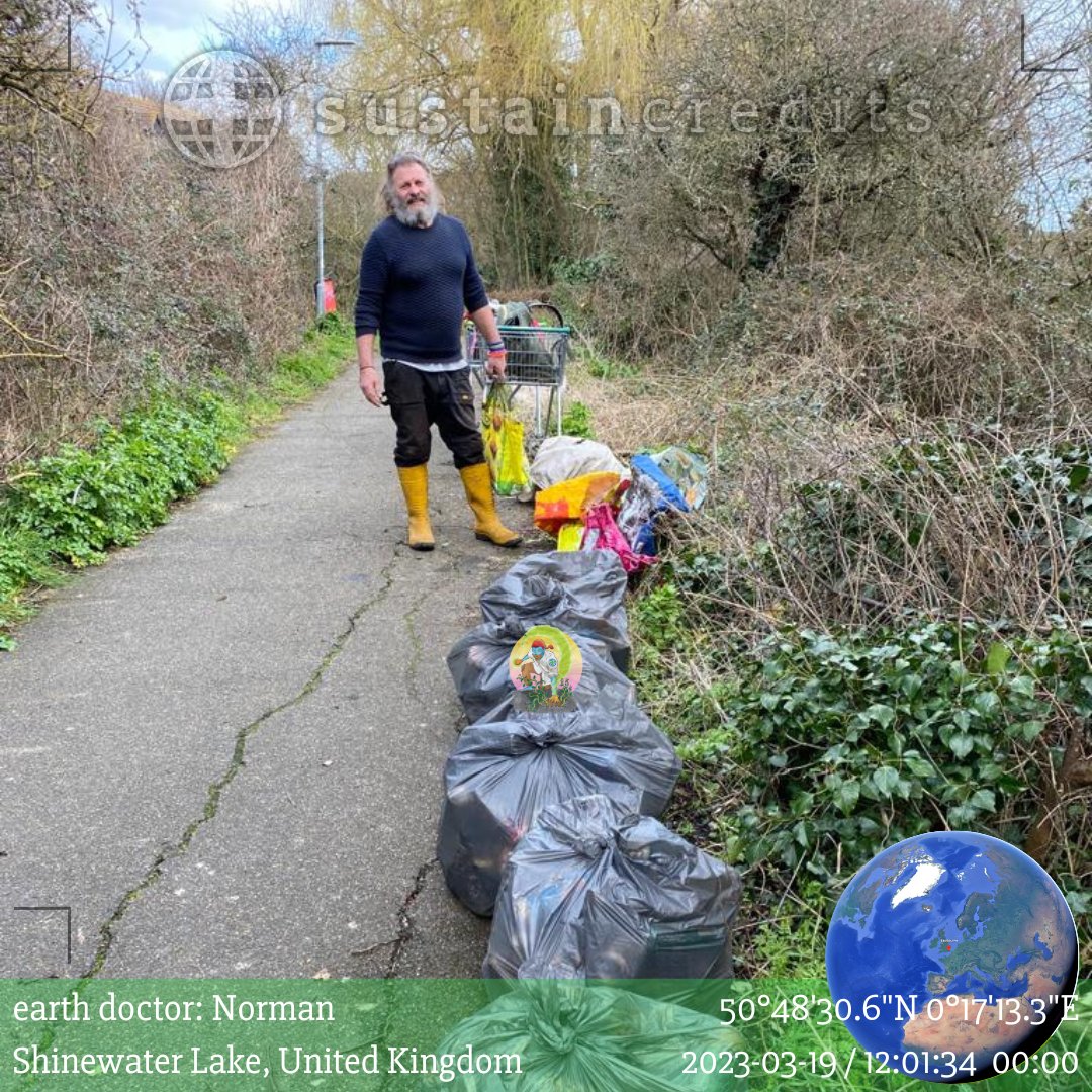 #earthdoctor Norman and the dedicated #GreenSockMovement 💚 embarked on a mission to restore the beauty of Pigs Lane cycling route.

remove your carbon & nature footprint through earth doctors - sustaincredits.com/plans

#sustaincredits #masforgood #healtheworld