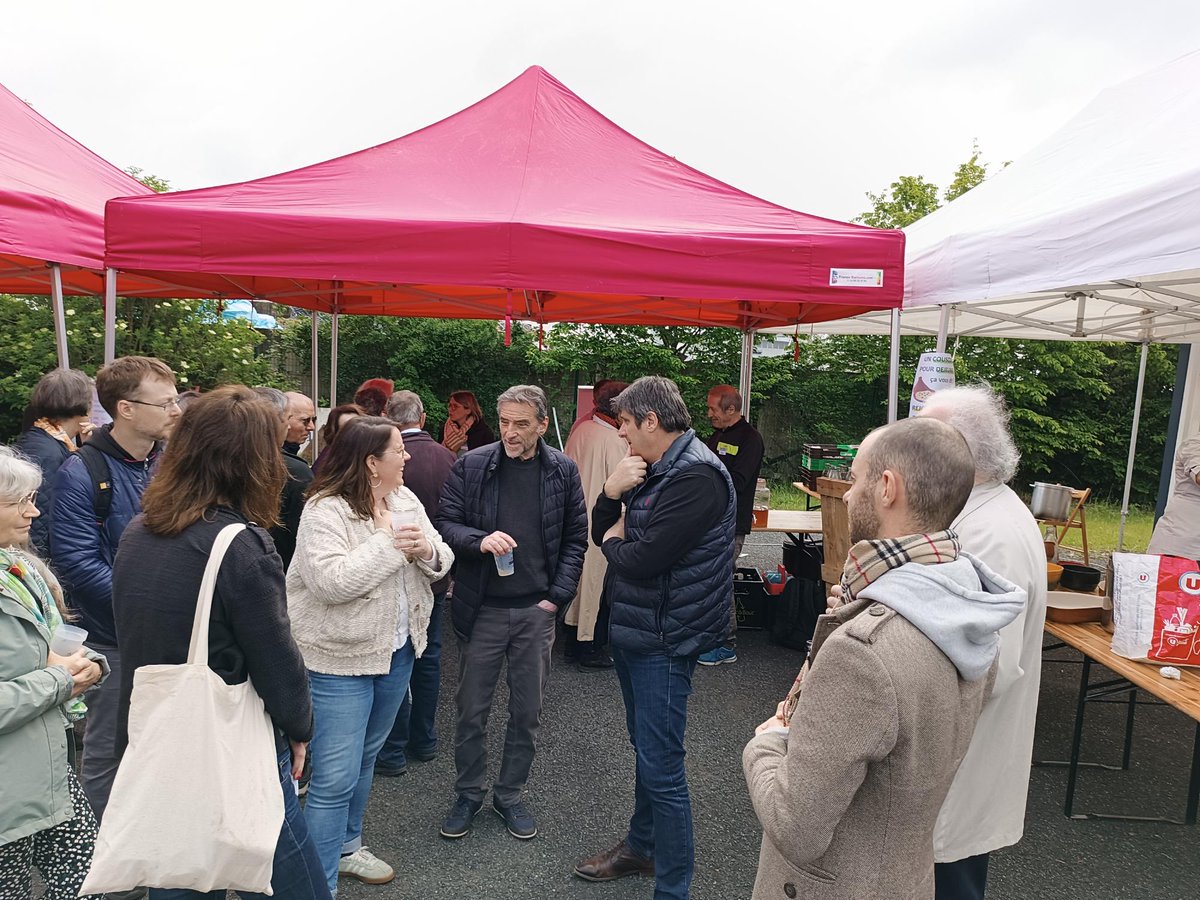 Le 13 mai, des porteurs de projet du tiers-lieu de Durtal et Stéphanie Gohier, adjointe de la Ville de Durtal ont fait une visite de deux tiers-lieux.
@ValOrise49 et #tierslieuduMontreuillais (Montreuil-Bellay).