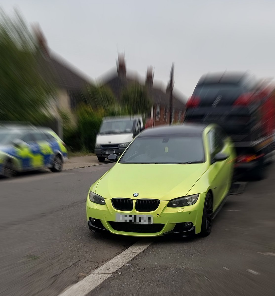 KentPoliceMed's tweet photo. Both vehicle's seized by #MedwayTaskForce after being driven by #provisional licence holder's who weren't being supervised or displaying 'L' plates. Both drivers were reported for all offences, including a #tyre that had in excess of 3 cuts/tears in it!
#RoadSafetyWeek RS https://t.co/t0kQPlygZO