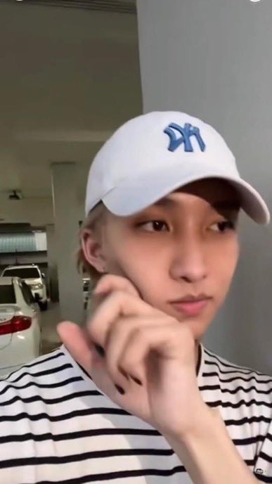 BuildPoi's tweet photo. Double tops, double hats
@Noeul_lee6 @panlyyy #Noeulnuttarat #milkpansa #BossNoeul #MilkLove #BoNoh #MagentaBoy https://t.co/Nte0tiHVpt