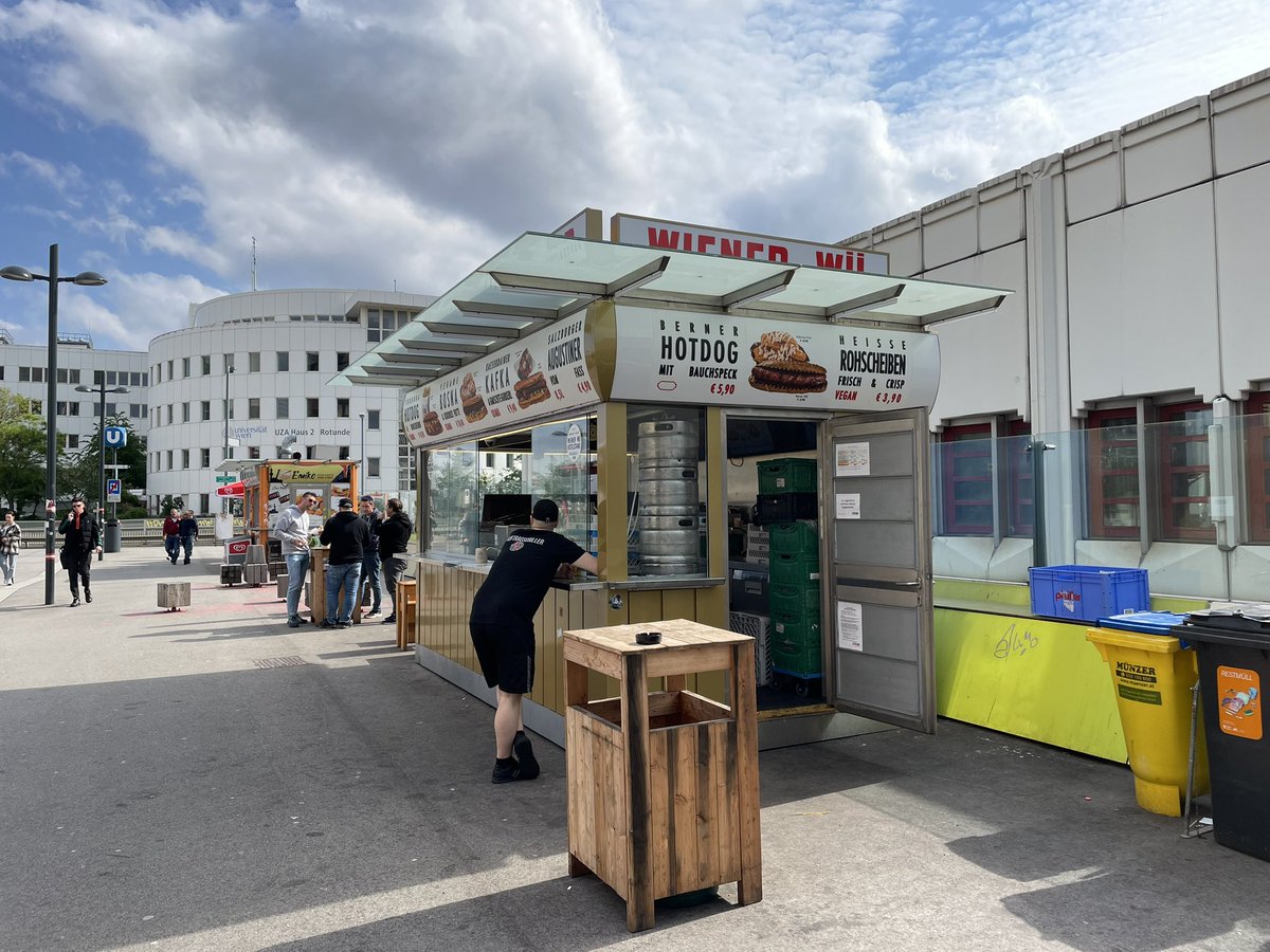 Daniel Landau tweet media