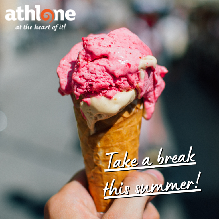 Summers here! Cool down your day with a delicious treat from one of Athlone's charming ice cream parlours 🍦Keep the kids happy and have fun in the sun in Athlone! #FamilyFun #KidFriendlyAthlone #AdventuresAwait