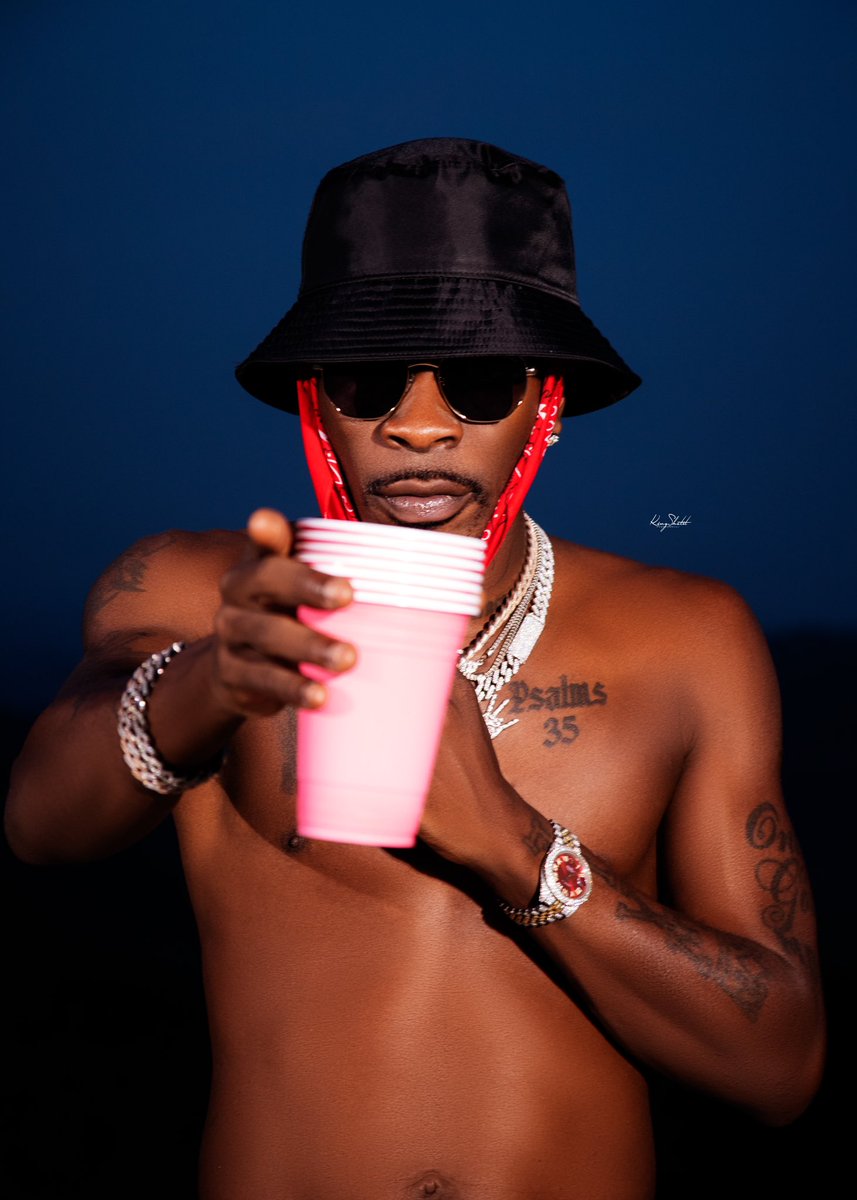 shattawalegh's tweet photo. I sing about life and God 
I sing about streetz
I sing about Love 
Before I sing about Money 

To make money is koko if you have God and common sense 🥂

Ya’ll be safe out there 🌏🥂 https://t.co/KtFbTDnoFW