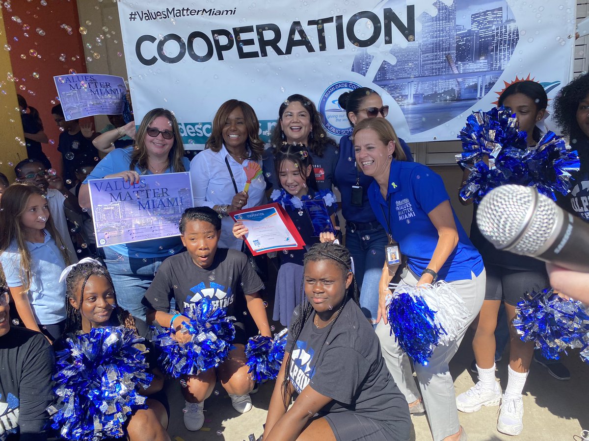 StdtSvcsMDCPS's tweet photo. We popped up @DavidLawrenceK8 to celebrate Arianna Romero as the 2023 #ValuesMatterMiami Cooperation Elementary Student of the Year! Congratulations Arianna! @MDCPS @MDCPSNorth @SuptDotres @LDIAZ_CAO @AlayonSally https://t.co/hZeSLoDZoB