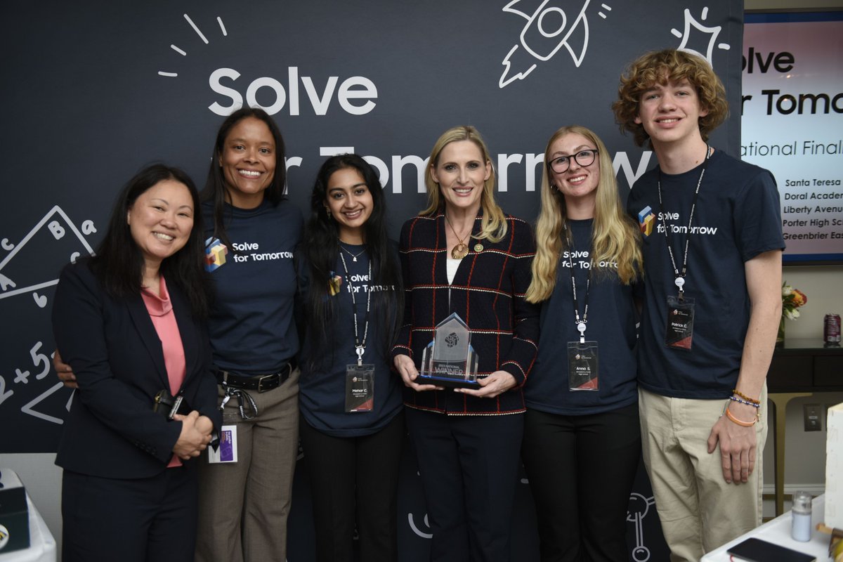 Congratulations to the @TheSCHSChargers team on being named this year’s #SamsungSolve National Winner!

This nationwide contest for STEM middle & high school students awards cash prizes to teams demonstrating how they use STEM to better their communities. Congrats!🥇