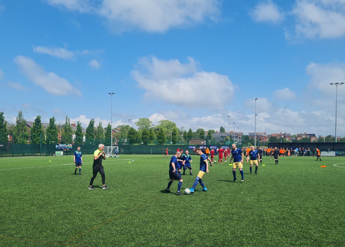 Mark Hayes tweet media