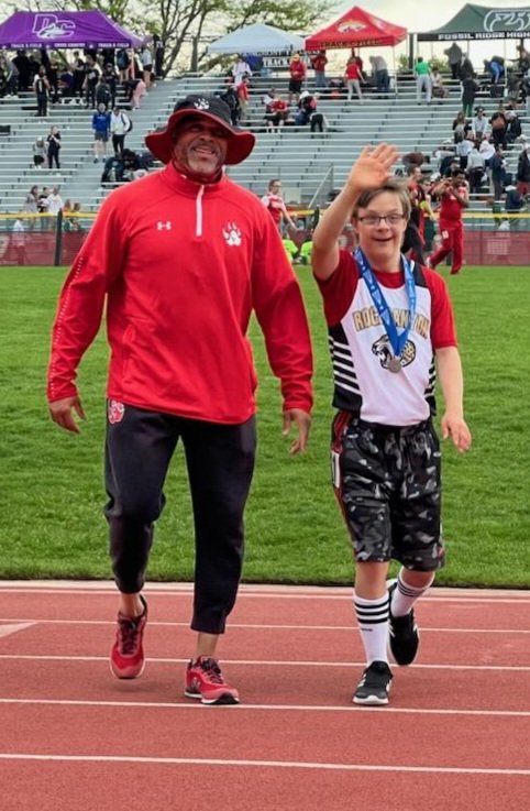 CayonUnified's tweet photo. Yesterday was the 1st day of the Colorado State Track&amp;Field Championship. Even though I coach at another school my Unified/Special Olympics Athletes come 1st. This athlete here represented in the 100m/200M @RockCanyonHS  #WeRJustLikeU #DontDisMyAbility https://t.co/ywLQR56iLh