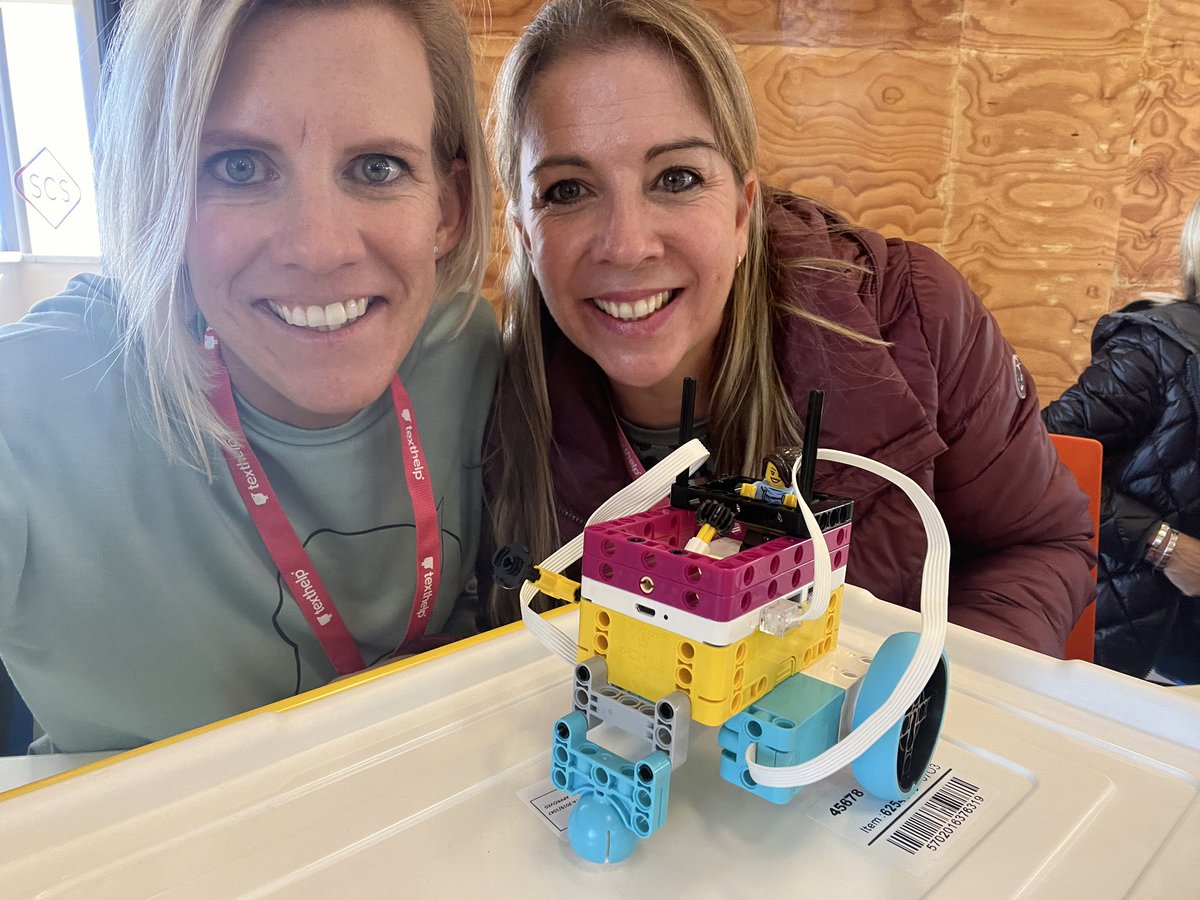 MrsWebbTech's tweet photo. @stuartswann #CloudEdu #InnovateEdu @LaurenVanEdu coding Lego Thanks Stuart 👌❤️ https://t.co/0BZmEG3L2b