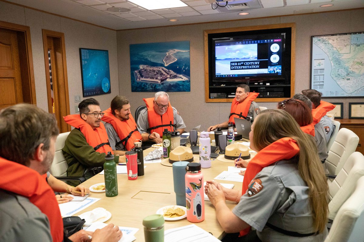 EvergladesNPS's tweet photo. We are all ready for Wear a Life Jacket to Work Day! Are you?! 

NPS photo

#WearYourLifejacketToWork #SafeBoating #EvergladesNationalPark #Everglades #FindYourPark #EncuentraTuParque https://t.co/R6BYn0Gr7c