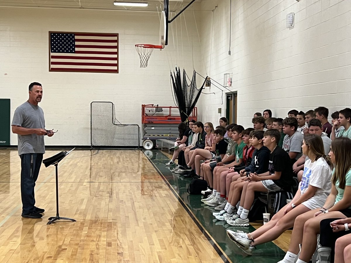 KSwillum's tweet photo. Our last FCA meeting of the year! Thank you to @NickSwillum for sharing his heart about keeping our priorities right. #loveGodloveyourneighbor
We love these kids! https://t.co/K0Cqzmdepv