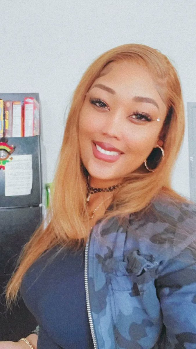 PrettyDaArtist's tweet photo. #tgif #smile #prettyslimm🎀 https://t.co/gN2ZMu7ZKx