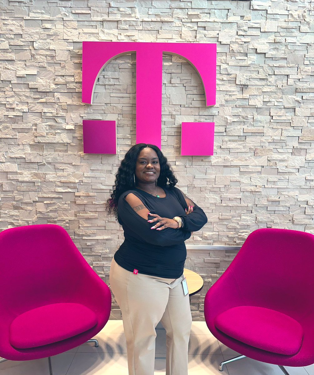 _Kendra_L's tweet image. I am truly excited to embark on this new journey with T-Mobile for Business and work alongside a passionate team that is driven to make a difference. #NorthCentral
💼💗 

#TMobile #SMBAccountExecutive #LittleRockAR #BusinessSolutions #Connectivity #Growth #Partnership