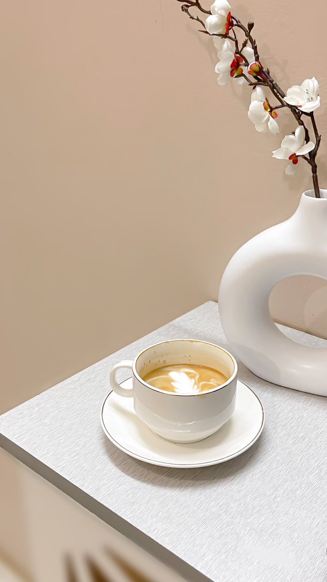 zliira's tweet photo. بسيطة ، يسرني كوب قهوة ☕️ https://t.co/ObQabwdalR