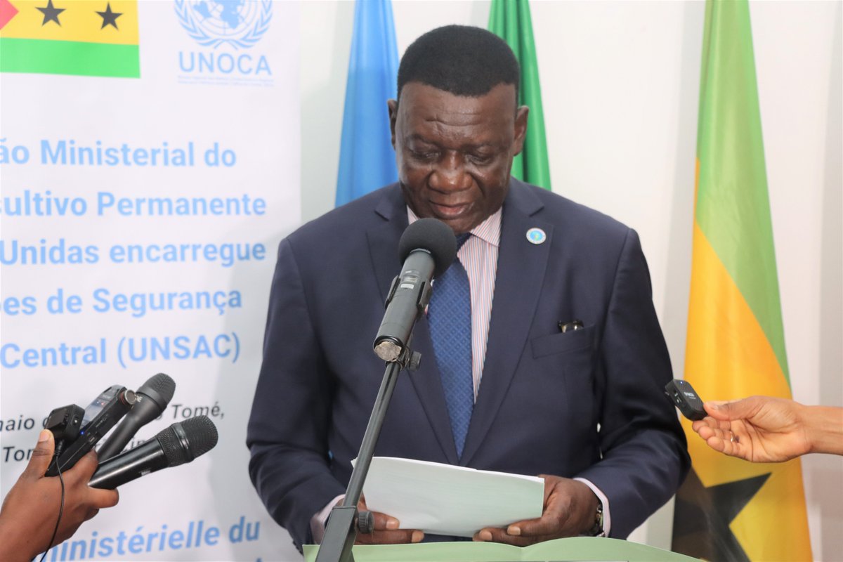 UNOCA_NEWS's tweet photo. #UNSAC55 : outre le mot de circonstance de la présidence sortante (#Congo) &amp; le discours d'ouverture du Premier Ministre Patrice Trovoada, la cérémonie protocolaire était marquée par l’allocution du représentant de la commission de la #CEEAC, le Commissaire Mangaral BANTÉ. https://t.co/3LZtdCUHld