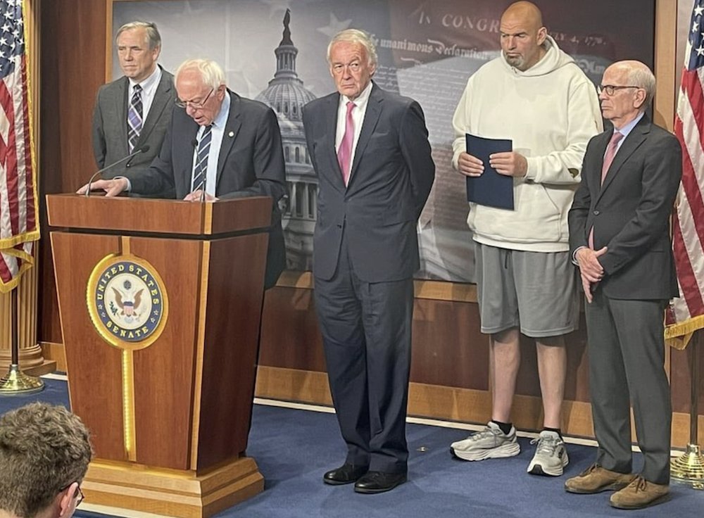 This is how every ska band dressed in the 2000s