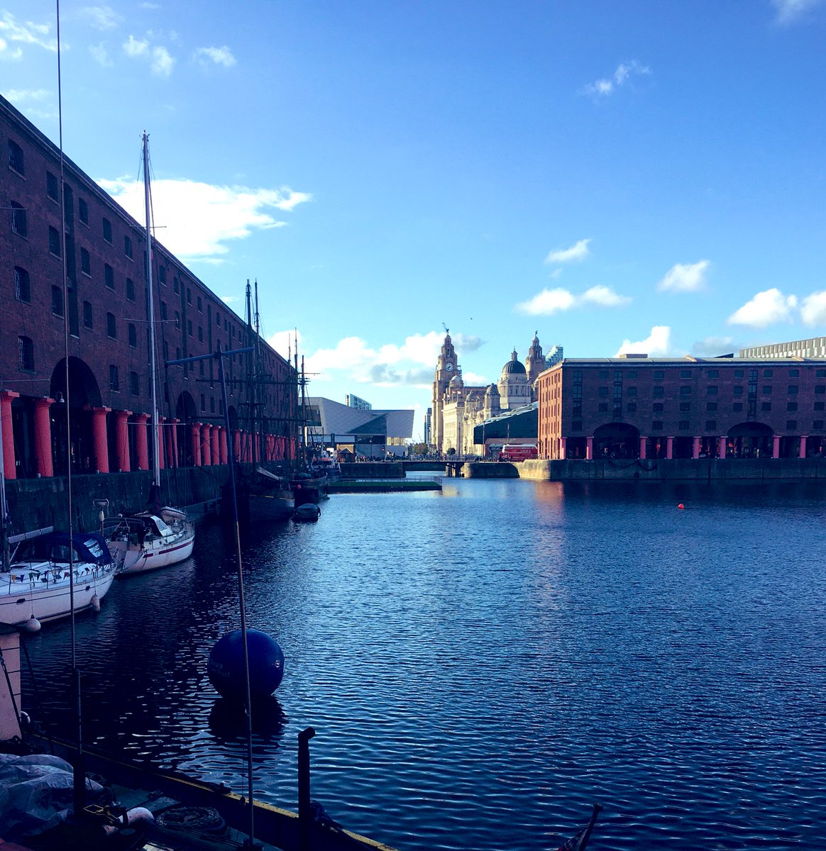 HanEmerson's tweet photo. The sun is shining in Liverpool today, gearing up for #espo2023 tomorrow! 

Looking forward to a fantastic conference of all things paediatric ENT and welcoming colleagues to our beautiful city 😎

#espo2023 #ENT @ESPO_PedENT @AlderHeyENT @ENT_AudsNews https://t.co/JLEwytqe1P