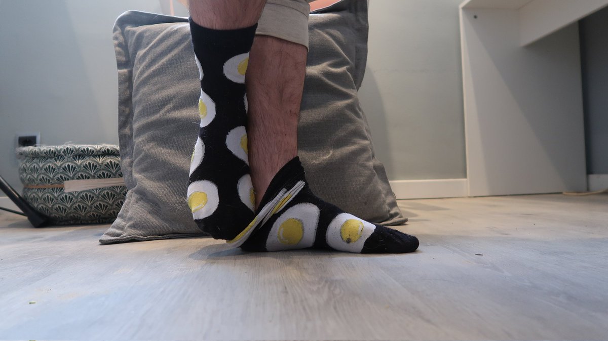 EuroFeet4U's tweet photo. Egg day 
#feet #feetfinder #feet_lover #feetpic #feet_pic #feetcontent #barefoot #toe #softeet #malefeet #prettyfeet #feetup https://t.co/843Wcb8nSj