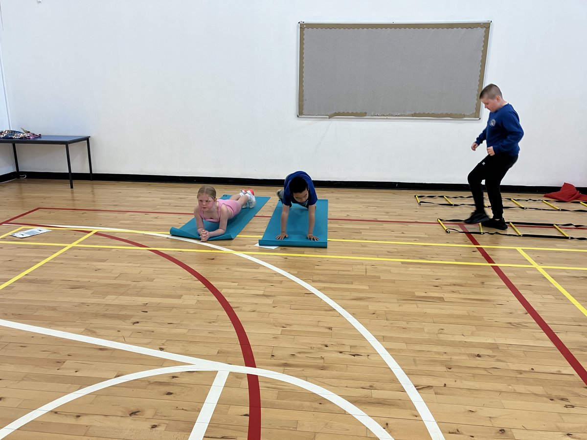 Broomhouse Primary 5 tweet media