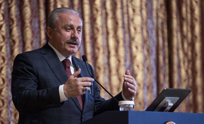 kamudanbilgi's tweet photo. Meclis Başkanı Şentop'tan 19 Mayıs mesajı: Erdoğan'ı yüceltti, Atatürk'ün adını anmadı https://t.co/5NWKKkpsqI https://t.co/CMB81tEX7k